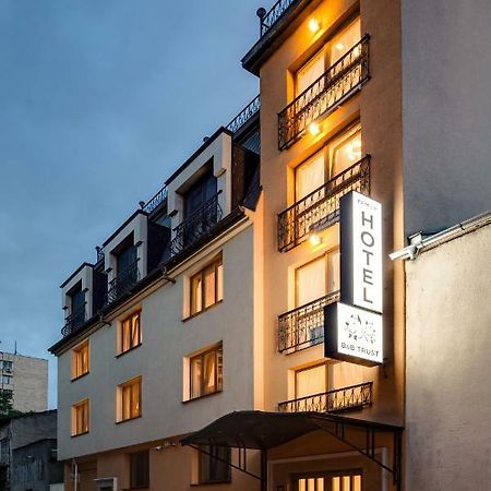 Family Hotel Anna Ruse Luaran gambar