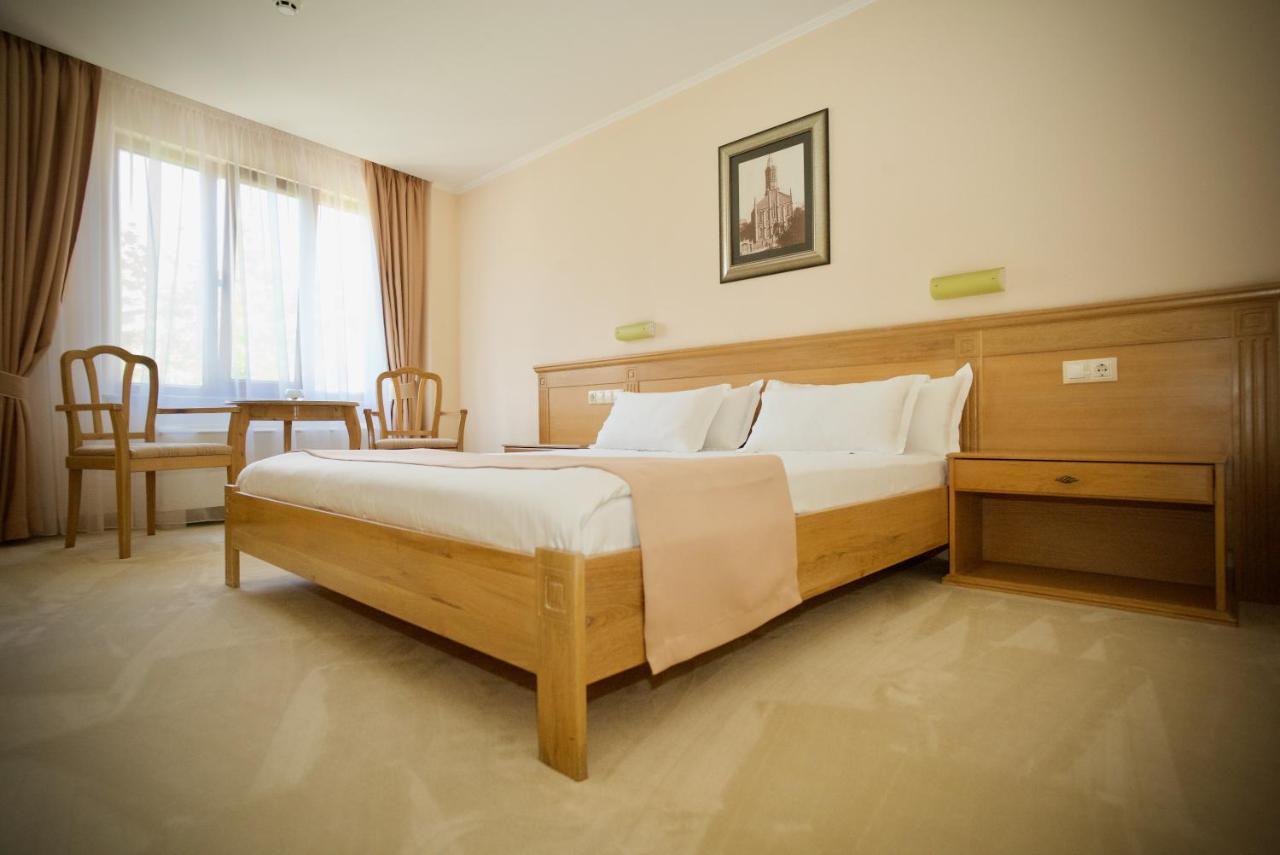 Family Hotel Anna Ruse Luaran gambar