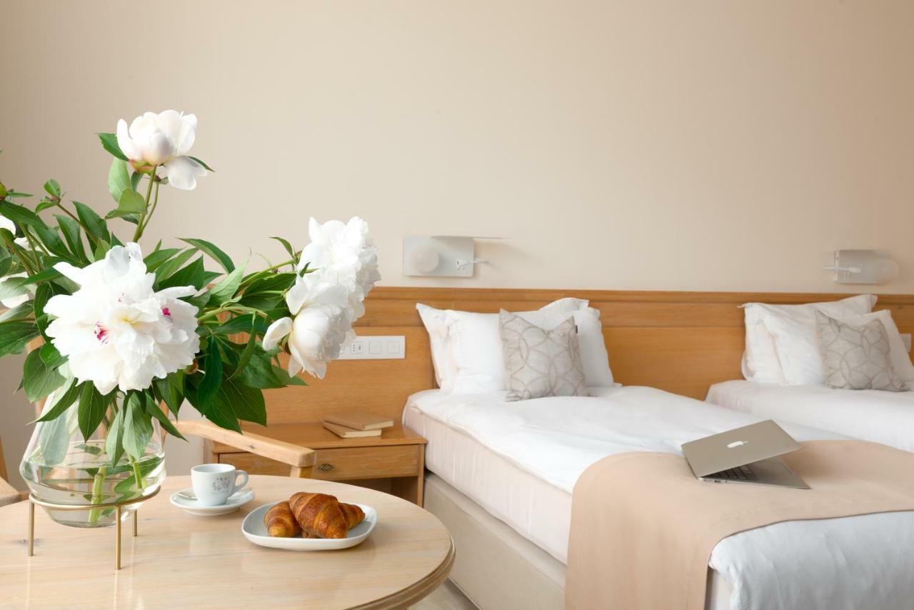 Family Hotel Anna Ruse Luaran gambar