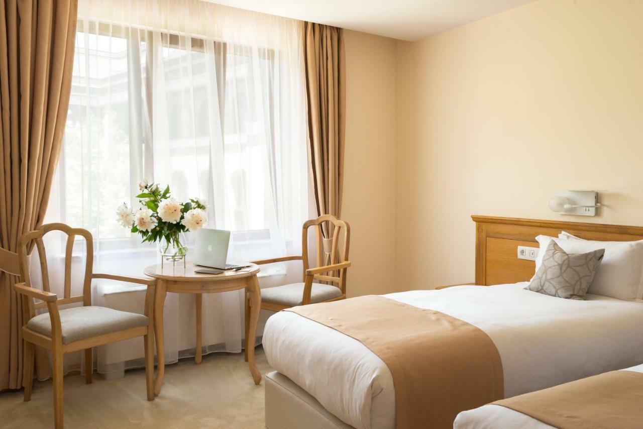Family Hotel Anna Ruse Luaran gambar