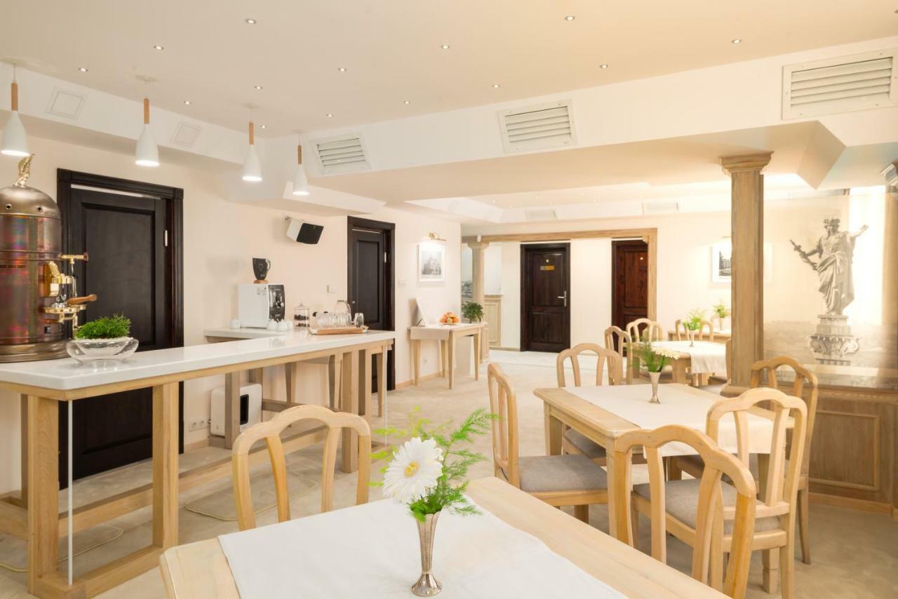 Family Hotel Anna Ruse Luaran gambar